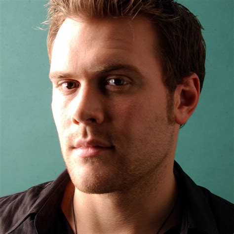 Daniel Bedingfield has announced he will embark on a comeback tour in April. The New Zealand-born singer hasn't released any music since his second studio album in 2004. Before that, he became a star after his debut single Gotta Get Thru This topped the charts in 2000. He announced the surprise tour on his Instagram page. "I'm …